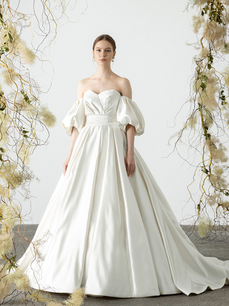 オステリア ムーリベッキ 衣裳画像 1-1