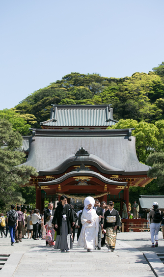 萬屋本店 ｋａｍａｋｕｒａ ｈａｓｅ ｅｓｔ１８０６ の神社 神前結婚式 鶴岡八幡宮 のフォトギャラリー ゼクシィ