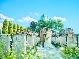 パラッツォ ドゥカーレ 麻布 チャペル(青空広がるオープンテラス!緑溢れる挙式)画像 2-4