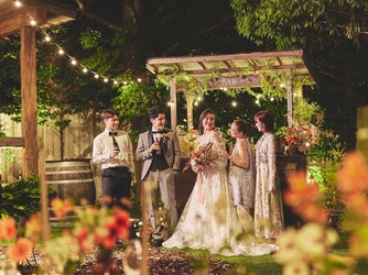 BARN&FOREST(バーン アンド フォレスト) THE BARNでのナイトウェディングパーティー画像 2-3