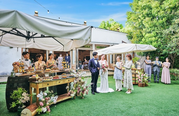 BARN&FOREST(バーン アンド フォレスト) 会場隣接ガーデンでの演出はゲストにも好評画像 1