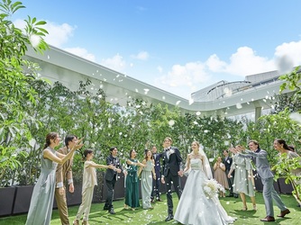 BLANC RIRE 大阪(ブランリール オオサカ) 都心の喧騒を忘れる緑と空に囲まれたテラス画像 2-3