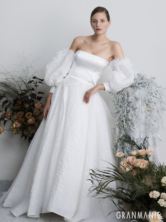 オワゾブルー山形 衣裳1画像 1-1