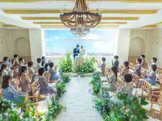 アトリエ ザ ウエディングギャラリー(ATELIER the wedding gallery) チャペル(ゲストの笑顔を近くに感じられるチャペル)画像 2-2