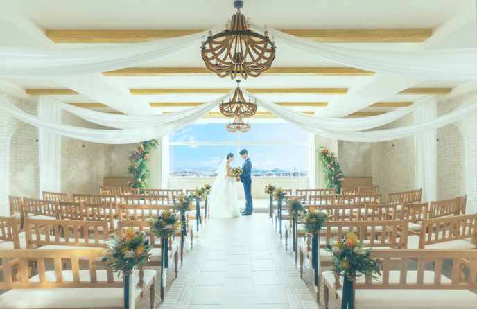 アトリエ ザ ウエディングギャラリー(ATELIER the wedding gallery) チャペル(眺望と自然の温もりに祝福されるチャペル)画像 1