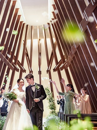 ANOTHER STYLE (アナザー スタイル) チャペル(木の息吹に抱かれるチャペル【GROVE】)画像 1-2