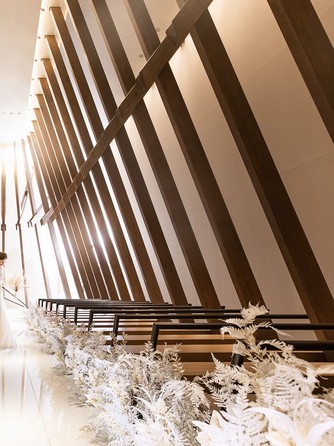 ANOTHER STYLE (アナザー スタイル) チャペル(祝福の光が降り注ぐ森のチャペルGrove)画像 1-2