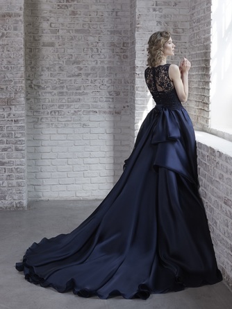 ザ ストリングス 表参道 衣裳2画像 2-1