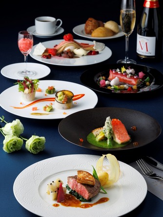 ザ ストリングス 表参道 料理・ケーキ4画像 1-1