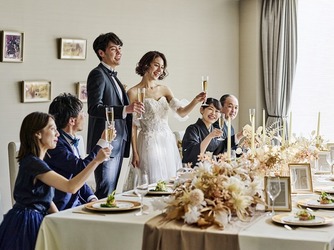 ララシャンスOKAZAKI迎賓館 シンプルでかたくるしくないカジュアルW画像 2-1