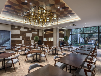 LAZOR GARDEN NAGOYA(ラソール ガーデン・名古屋) 料理・ケーキ1画像 1-2