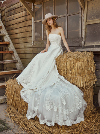 LAZOR GARDEN NAGOYA(ラソール ガーデン・名古屋) 衣裳1画像 2-2