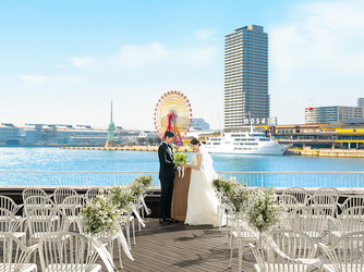 OCEAN PLACE チャペル(オーシャンビューを背景にしたテラス挙式)画像 2-1