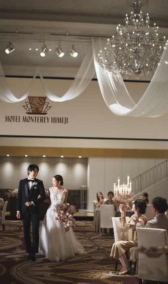 ホテルモントレ姫路 階段入場&迫力映像演出を可能した夢の会場画像 2-1