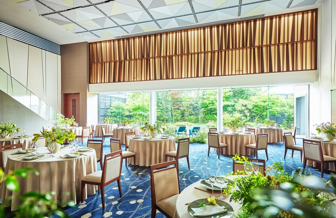 OKAYAMA MONOLITH(岡山モノリス) メインダイニング画像 1