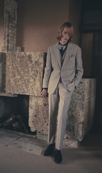 ノートルダム大阪ONE 衣裳2画像 1-1