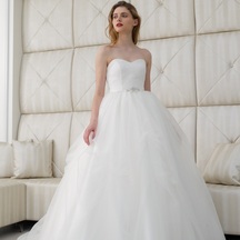 マリエルコート インターパーク 衣裳1画像 1-2