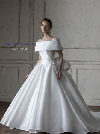 ヴォヤージュ ドゥ ルミエール北谷リゾート 衣裳画像 1-2