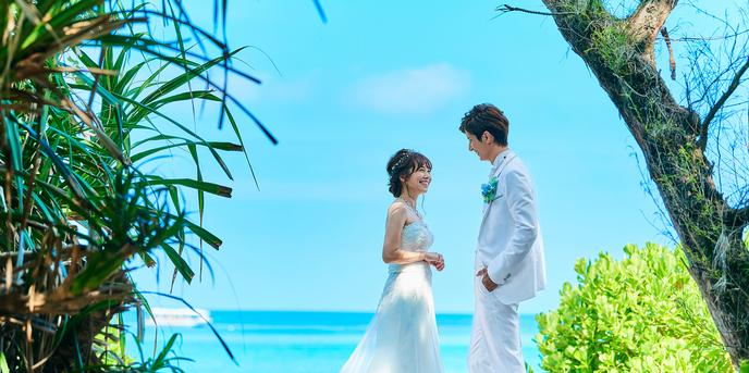 チャペル ダイアモンドオーシャン 沖縄かりゆしホテルズウェディング での結婚式の費用 結婚式場ナビ