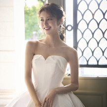 ホテルロイヤルクラシック大阪 衣裳2画像 1-2