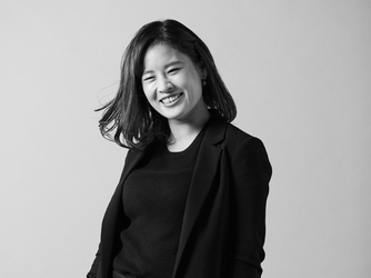 キンプトン新宿東京 スタッフ1画像 1-2