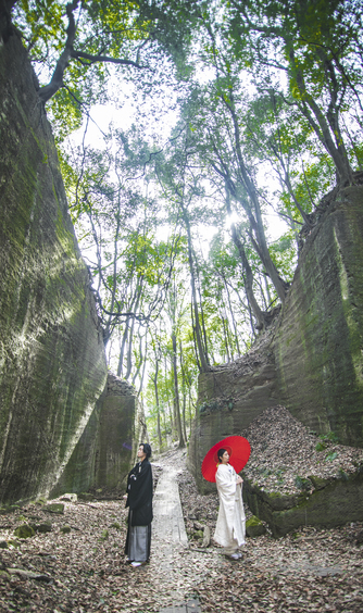 SALLY TABLE (サリィ テーブル) 撮影スポット2画像 1-1