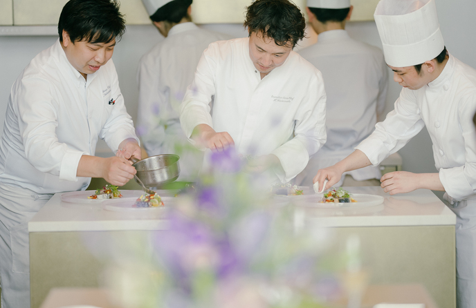 W大阪 料理・ケーキ1画像 1