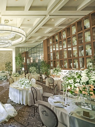 Premier WEDDING by ザ ストリングス 表参道 【グランドセントラル】緑と光溢れるW画像 1-2