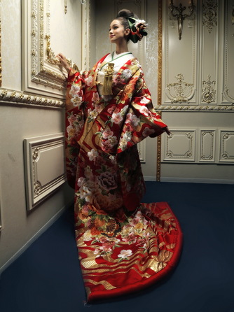 シャングリ・ラ 東京 衣裳画像 2-2