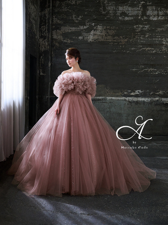 シャングリ・ラ 東京 衣裳画像 2-1