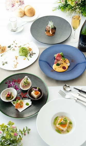 セントアクアチャペル赤坂 料理・ケーキ2画像 2-1