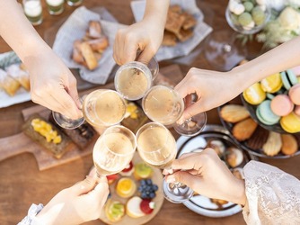 クラブ ドゥ クレール 迎賓館 自然光が降り注ぐ、開放的なパーティ会場画像 2-3