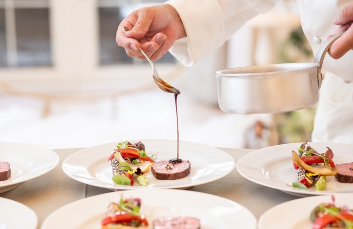 クラブ ドゥ クレール 迎賓館 料理・ケーキ1画像 1