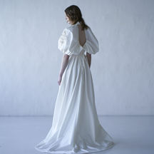 メゾン・ドゥ・レ・プリュ 衣裳2画像 2-3