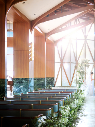 ザ・マークグランドホテル チャペル(3フロア吹き抜けの開放感溢れる壮大な空間)画像 1-1