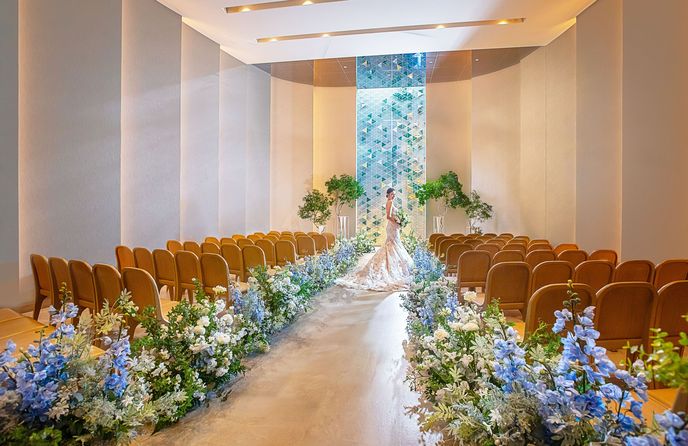 ヒルトン広島 チャペル(水路をイメージした透明感あふれるチャペル)画像 1