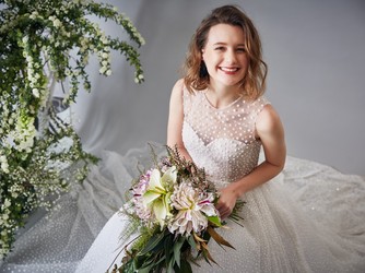 家族挙式@ヒルトン東京ベイ 衣裳画像 1-3