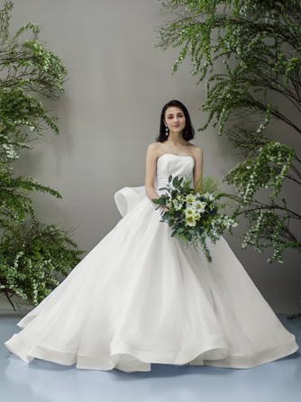 家族挙式@ヒルトン東京ベイ 衣裳画像 2-1