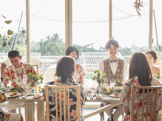 皿の上の自然(SALLY WEDDING DESIGN) 移ろう空を見ながら過ごせるパーティー会場画像 2-2