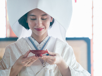 赤坂氷川神社/クチュールナオコ銀座店 衣裳2画像 2-3