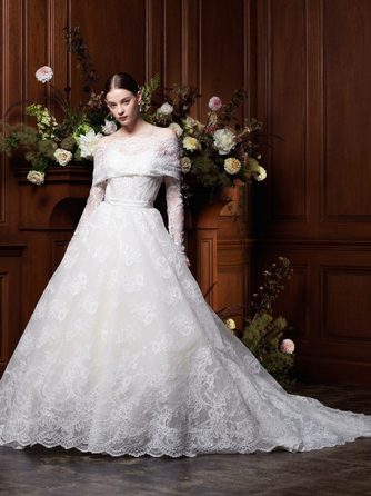 フェアモント東京 衣裳画像 1-2