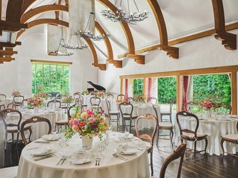 【少人数】ラ・クラリエール 緑に囲まれた木の温もりある【ル・プロン】画像 2-1