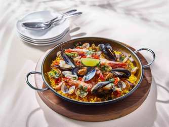 THE SURF BEACHSIDE TERRACE(ザ・サーフ ビーチサイドテラス) 料理・ケーキ画像 1-2