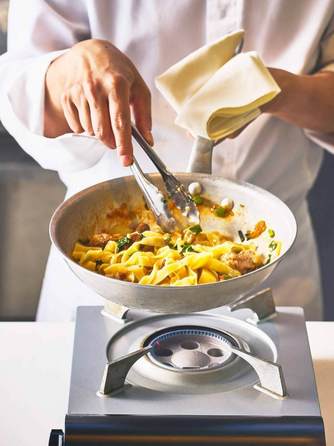 THE SURF BEACHSIDE TERRACE(ザ・サーフ ビーチサイドテラス) 料理・ケーキ画像 2-1