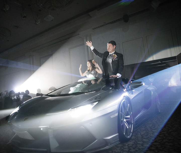 結婚式レポートin静岡県】高級スポーツカーで入場。気分はアイドルで