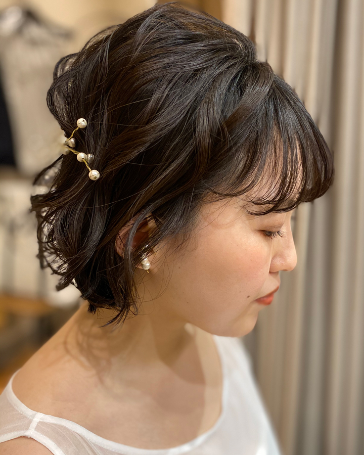 ウエディングドレス　髪型　ボブヘア