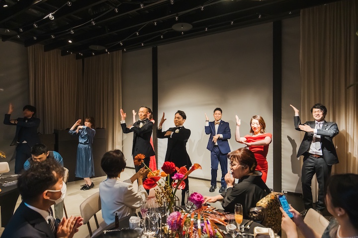 結婚式のダンスシーンの写真