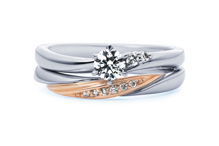 婚約指輪 Ｖ字×結婚指輪 Ｖ字　異素材の組み合わせ