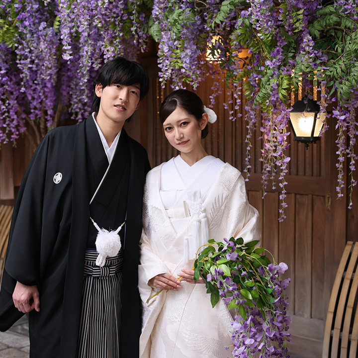 和装ブーケ 造花 着用画像あり ボールタイプだけじゃない！ 和装×ブーケ 最旬SNAP6｜ゼクシィ