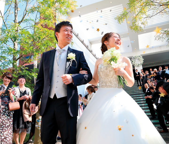 【結婚式レポートin徳島県】キラキラの星に包まれて、憧れの花嫁になれました